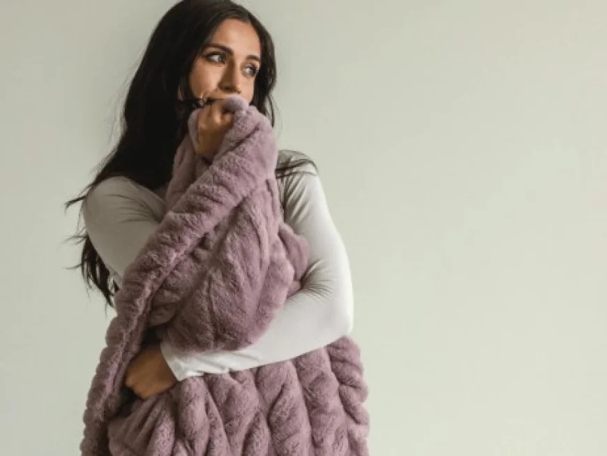Plush Blankets: How to Style Softness Without Clutter