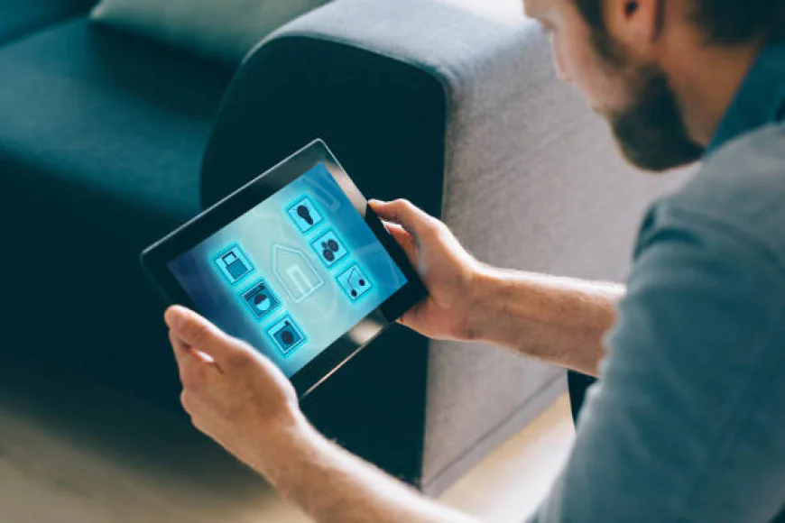 Mobile Monitoring Solutions For Better Privacy Awareness