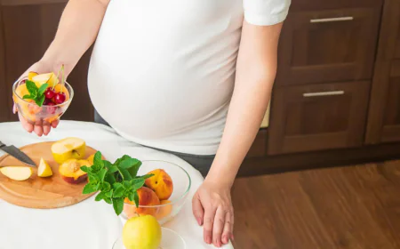 Healthy Fruits to Include in a Balanced Diet During Pregnancy