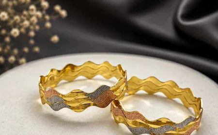Gold Bangles as Gifts: What to Know Before You Buy