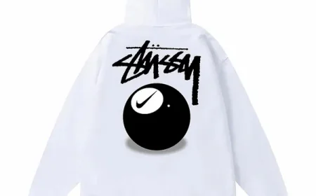 Stussy Sweatshirts – Relaxed Comfort with Streetwear Appeal