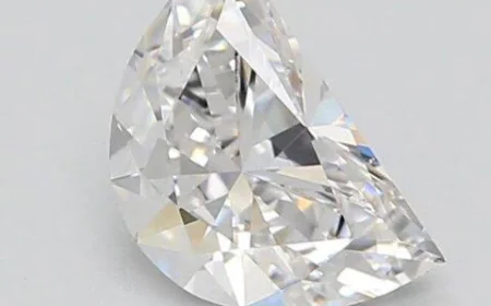 The Half Moon Diamond: Why This Crescent-Shaped Stone Is a Designer Favourite