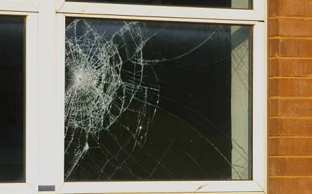 Address Damaged Window Glass with Repair Services in the Durham Region