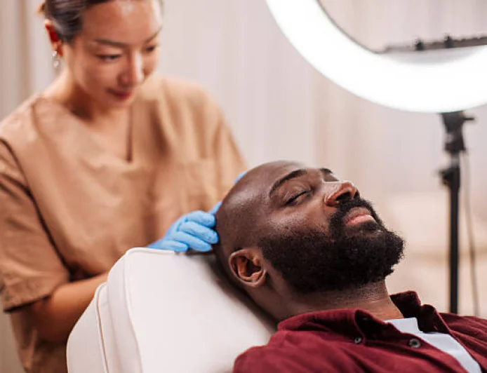 Scalp Micropigmentation in Dubai for Alopecia Scar Coverage