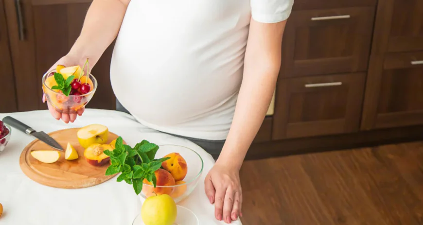 Healthy Fruits to Include in a Balanced Diet During Pregnancy