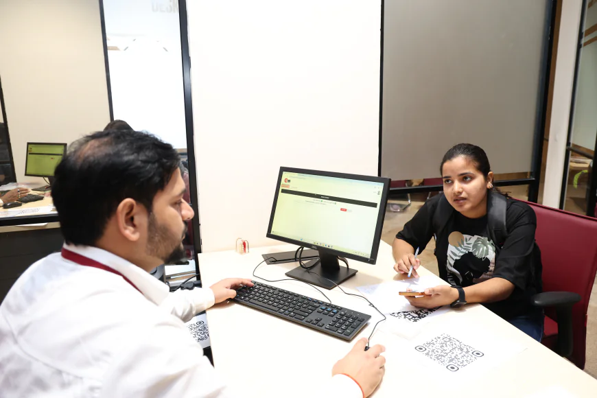 Best Microbiology College in Lucknow: A Guide for Students