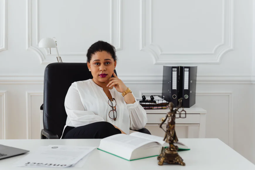 How Civil Lawyers Help With Debt Recovery and Financial Disputes