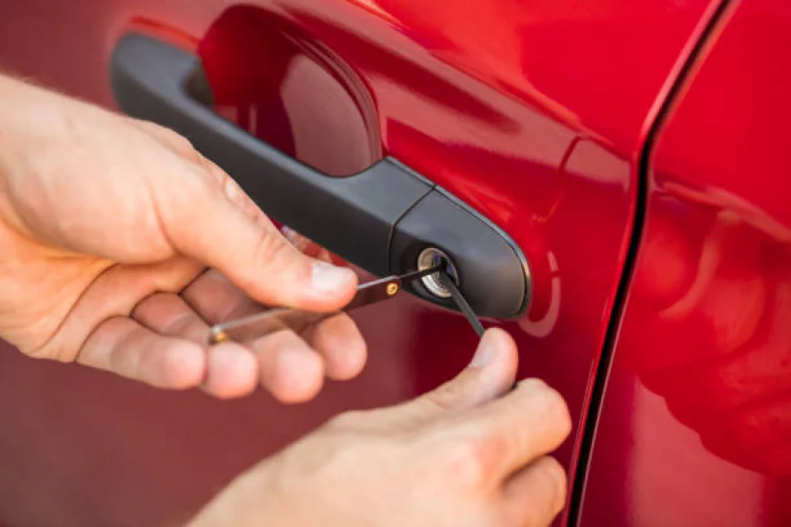 Auto Locksmith in Sunningdale: What to Know Before Replacing a Car Key