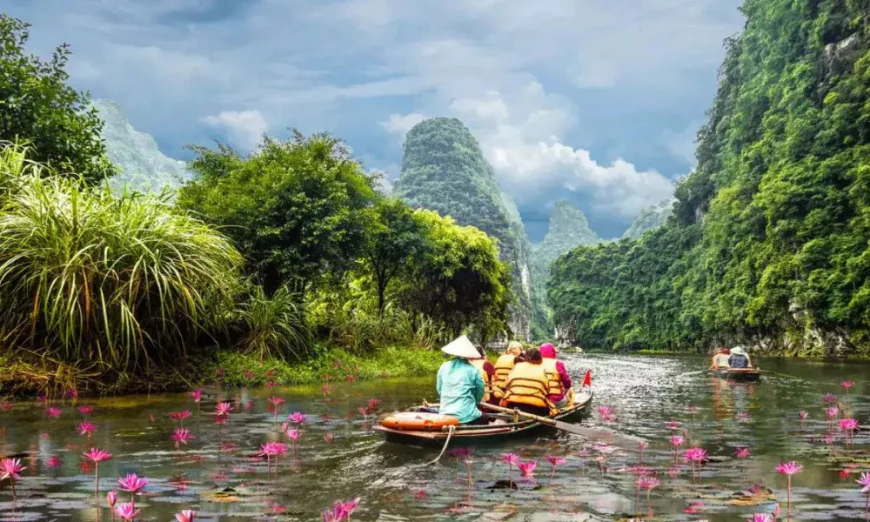 Best Meghalaya Package: A Perfect Journey into the Northeast