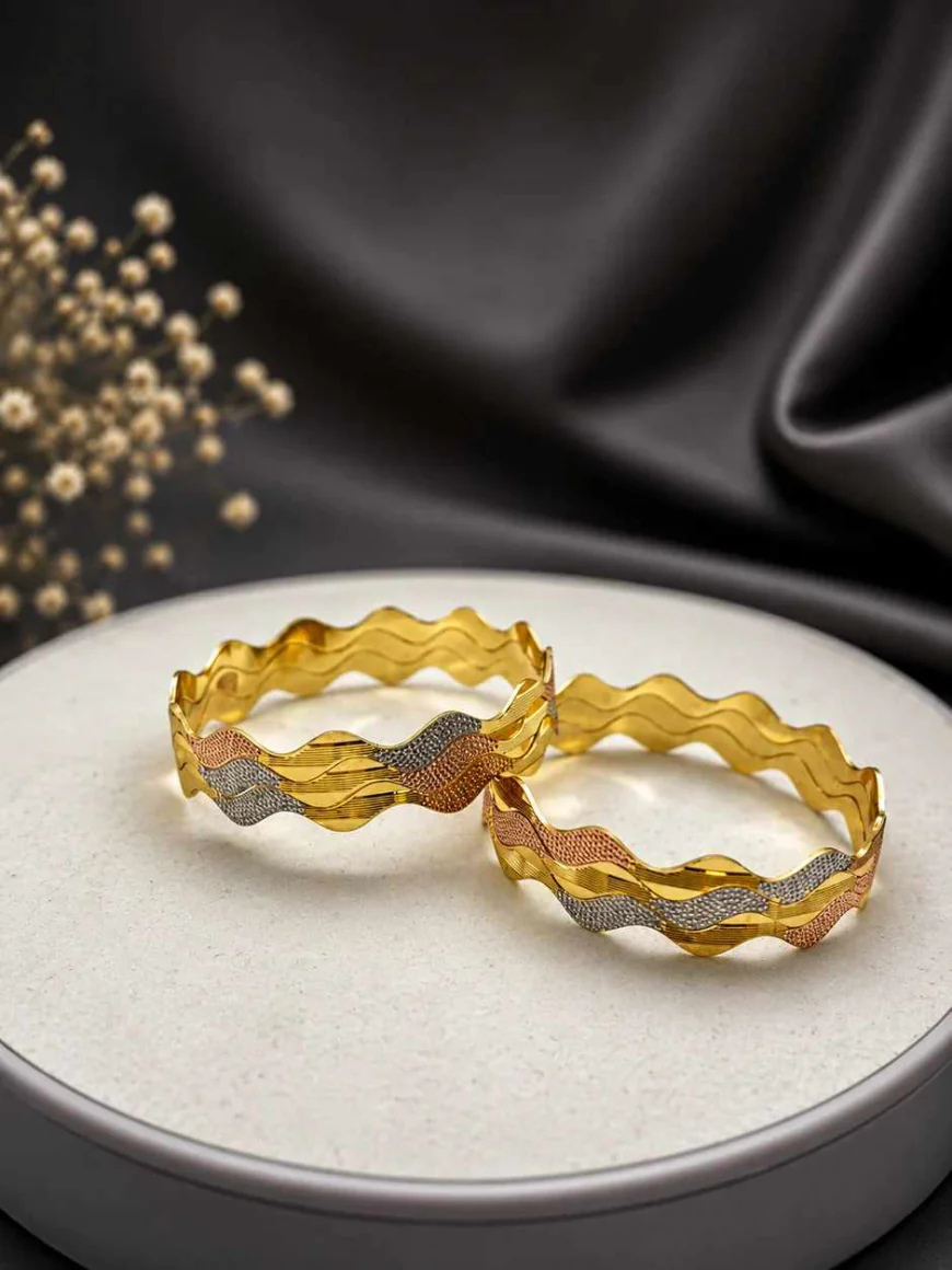 Gold Bangles as Gifts: What to Know Before You Buy