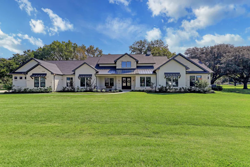 Smart Home Buying: Key Factors for a Better Property Decision