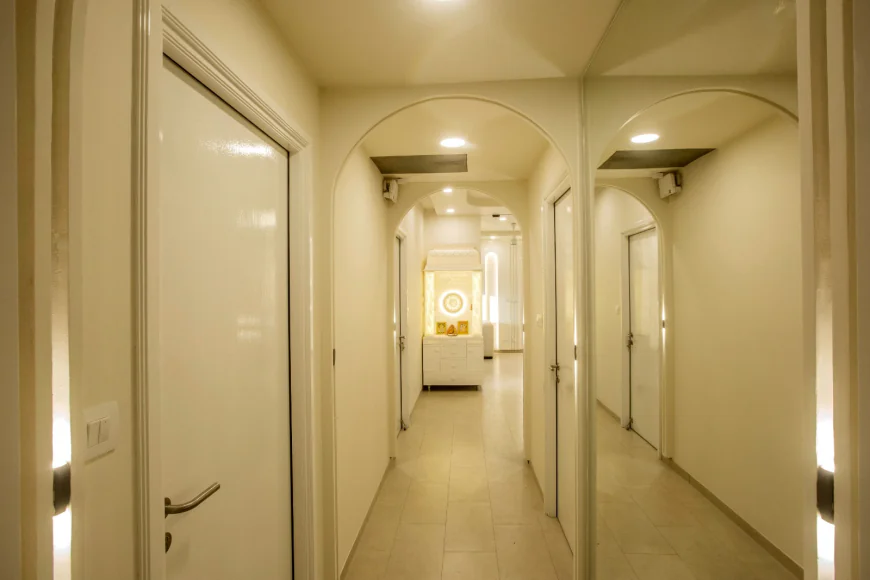 Stylish Modular Wardrobe in Delhi for Smart Home Storage