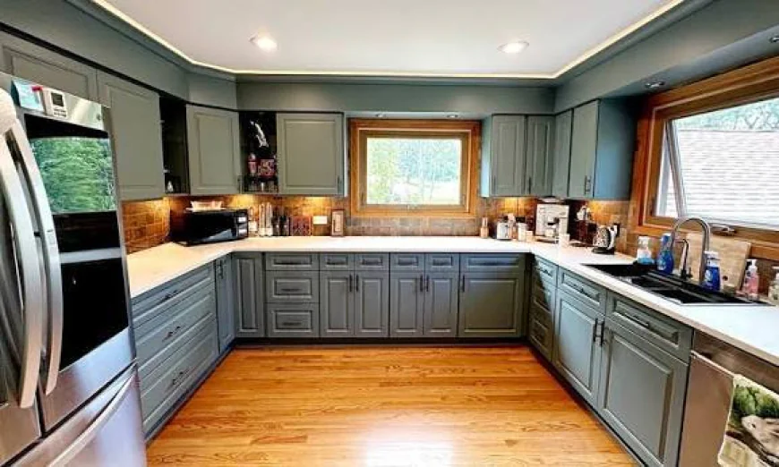 Repaint Kitchen Cabinets with Professional in Schaumburg: A Smart Update