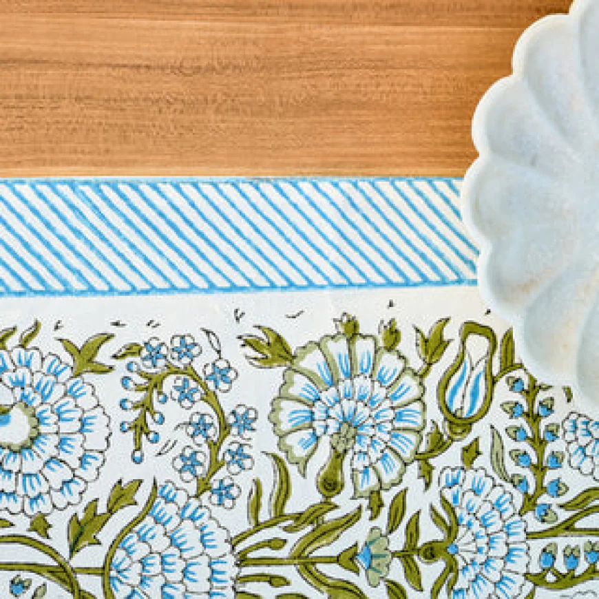 What materials are best for table runners in Indian homes?