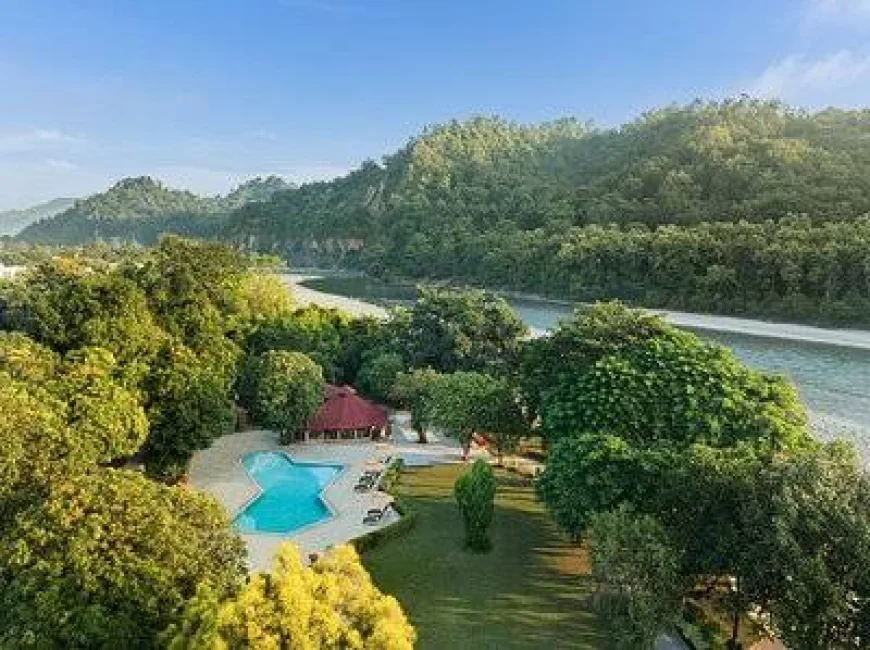 Hotels in Ramnagar Jim Corbett: Understanding the Gateway Town's Role