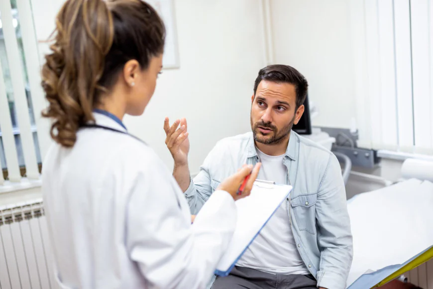 What Are the Symptoms of a Bowel Tumor and When Is Surgery Needed?