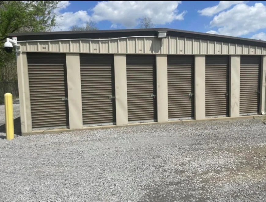 Can Drive-Up Access Make a 10x10 Medium Storage Unit Better for Moving?