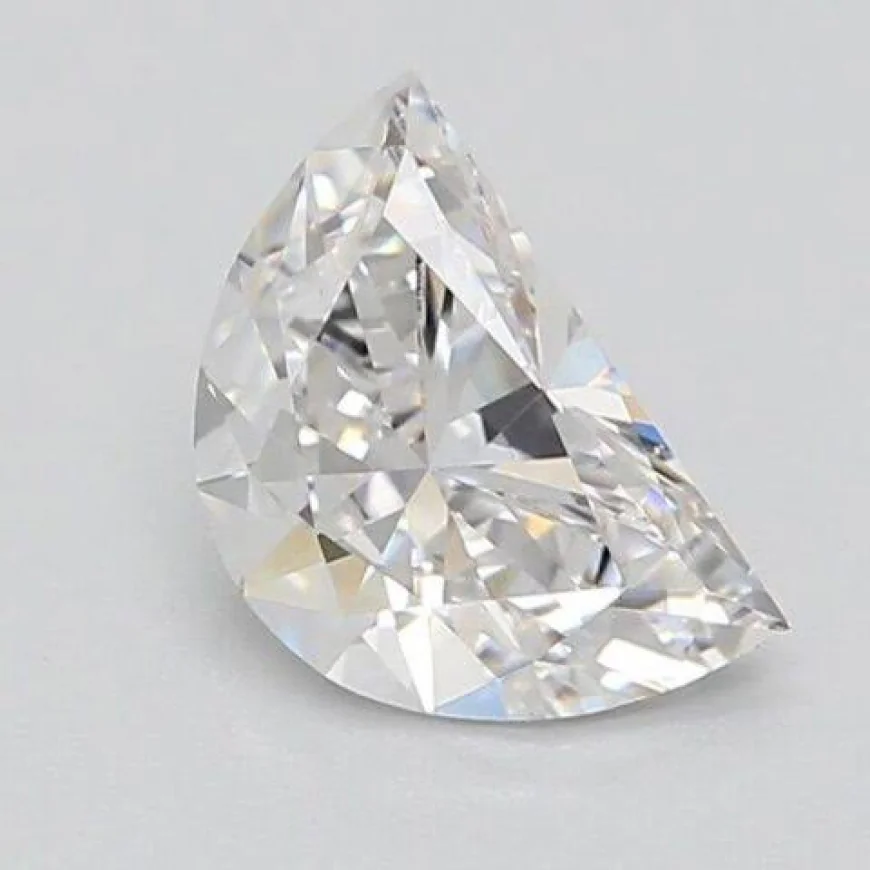 The Half Moon Diamond: Why This Crescent-Shaped Stone Is a Designer Favourite