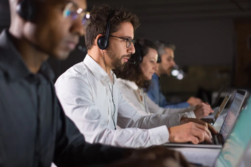 The Future of Call Center QA: Voice Analytics Software and Intelligent Evaluation Tools