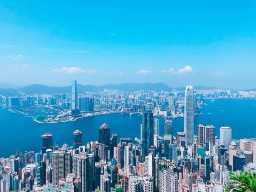 Hong Kong Express Monrovia Office +1-888-738-0817