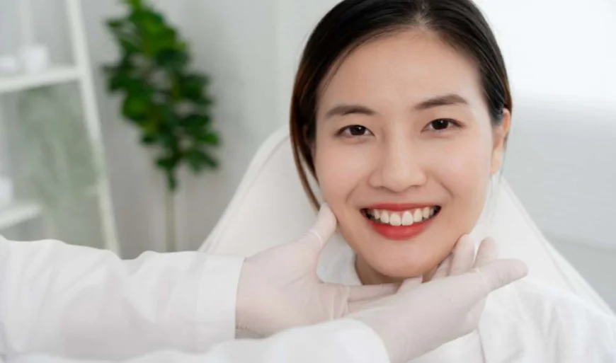 How Does Skin Whitening Treatment Help Reduce Skin Darkness?