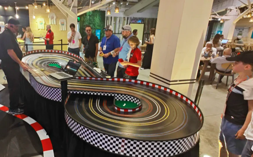 Why Is the Portable Slot Car Track More Than Just a Game at Live Events?