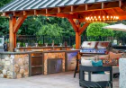 Custom Outdoor Kitchens: Design Ideas, Features, and Planning Tips