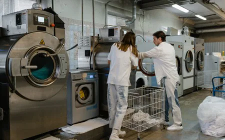 Commercial Laundry Pickup and Delivery in Chicago: What Businesses Should Know