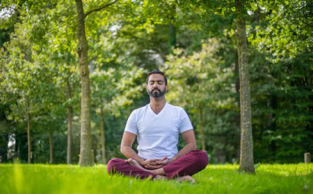 How to Choose the Best Ayurvedic Detox Yoga Retreat in Rishikesh