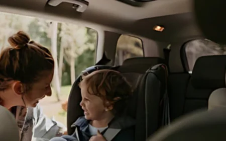 Stress-Free LaGuardia Airport Car Service With Child Seat