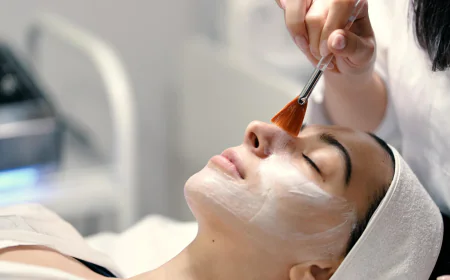 How Does Cosmelan Peel Help Promote a Brighter Complexion?
