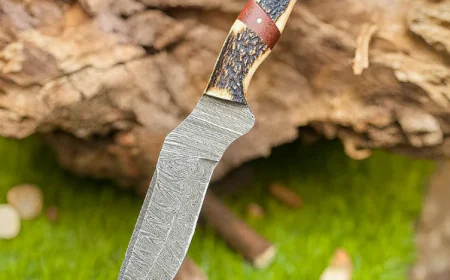 What Makes Bowie Knives a Distinctive Choice for Outdoor Enthusiasts