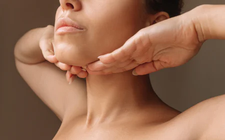 How Does Double Chin Liposuction Remove Stubborn Fat?