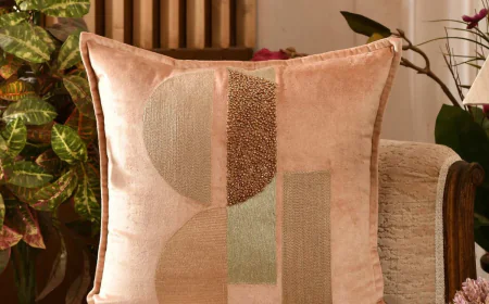 A Complete Guide to Choosing Luxury Cushion Covers for Modern Homes