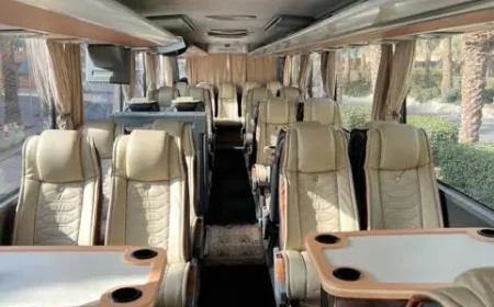 How to Choose the Right Coach for Group Travel in Saudi Arabia