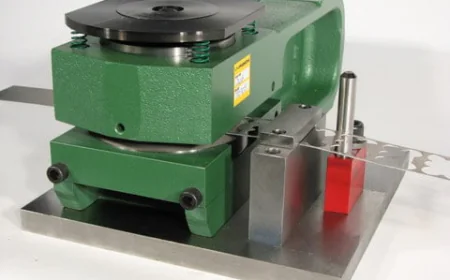 How Keyhole Punching Simplifies Mounting and Assembly in Sheet Metal