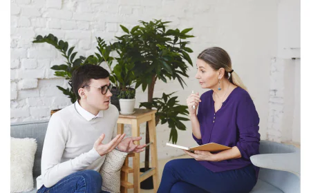 What Can You Expect From an Experienced Therapist for Alternative Relationships in Illinois?