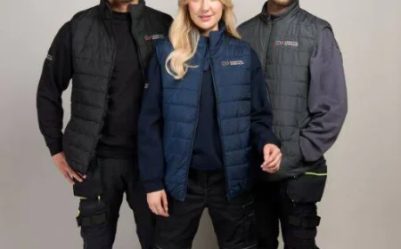 Winter Workwear Essentials: When to Choose Fleeces, Gilets and Bodywarmers?