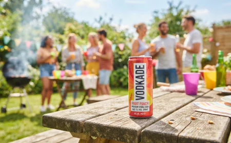 Why Non-Carbonated Drinks Are Taking Over Outdoor Parties