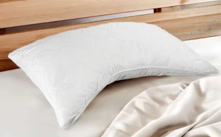What Makes a Down Alternative Comforter Useful for Sensitive Sleepers