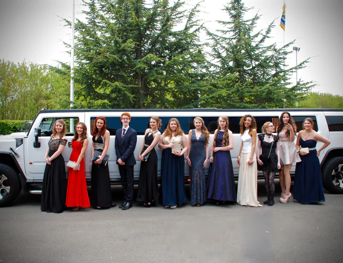 A Parent’s Guide to Planning Safe and Memorable Prom Transportation