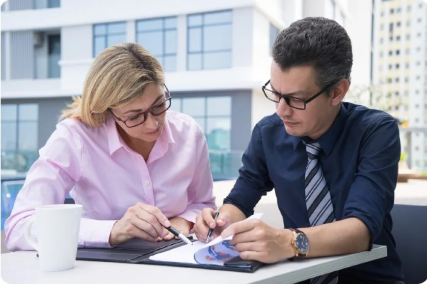 Financial Planning for Expats With Parents or Dependants Back Home