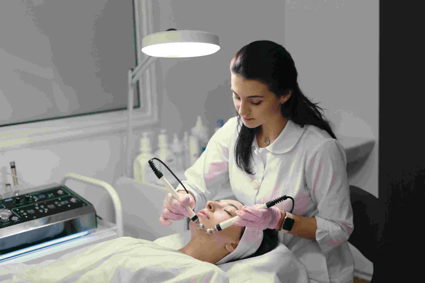 Understanding the Benefits and Considerations of Fotona 4D Laser Treatment