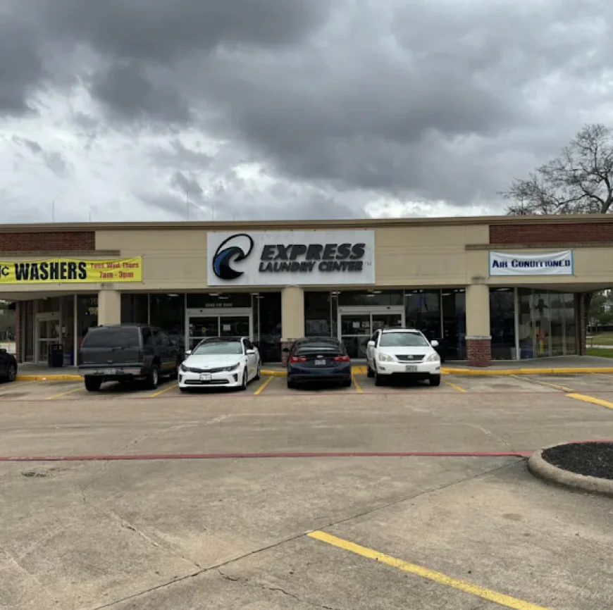 How Businesses Near Cochran's Crossing Can Simplify Commercial Laundry