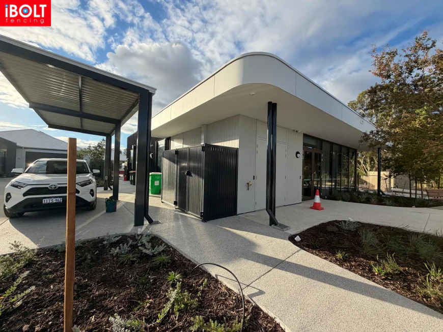 Fencing Contractors Perth: What to Look for Before You Hire