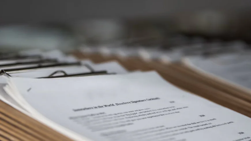 How a Legal Document Generator Can Help Small Businesses Save Time and Reduce Administrative Work