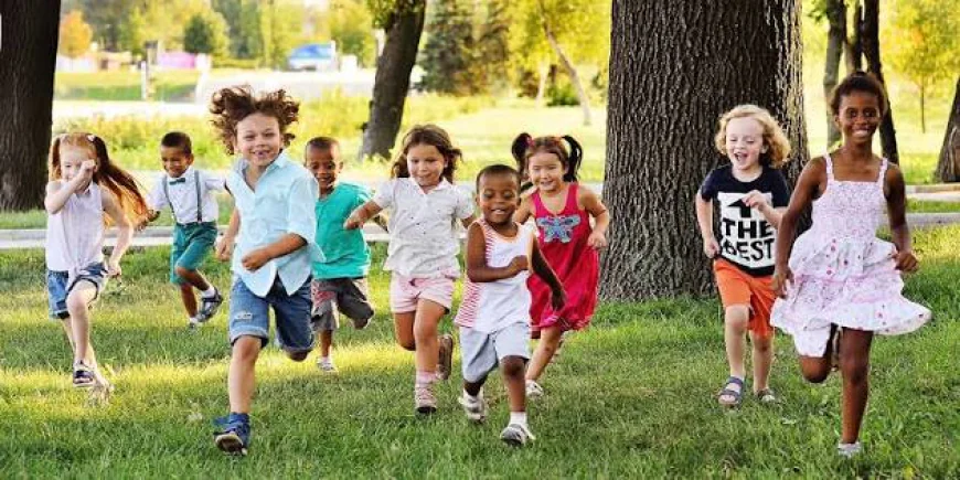 Why Stepping Outside the Office Can Strengthen a Team