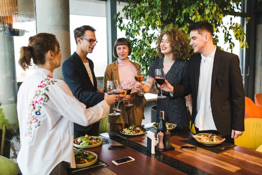 How to Plan Catering for Corporate Meetings and Office Parties