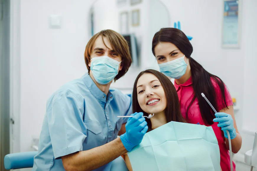 What Happens During a Cosmetic Dentistry Consultation in Simi Valley?