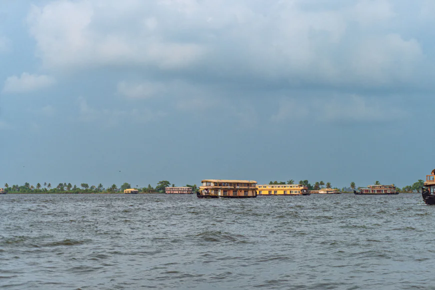 Why Kerala Tour Packages Are Perfect for a Relaxing Getaway
